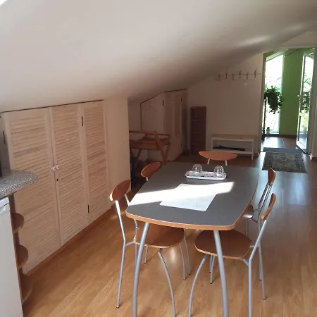 Apartamentai Geguciu Gatveje *